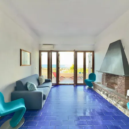 Merlo Homes Mare 别墅 *