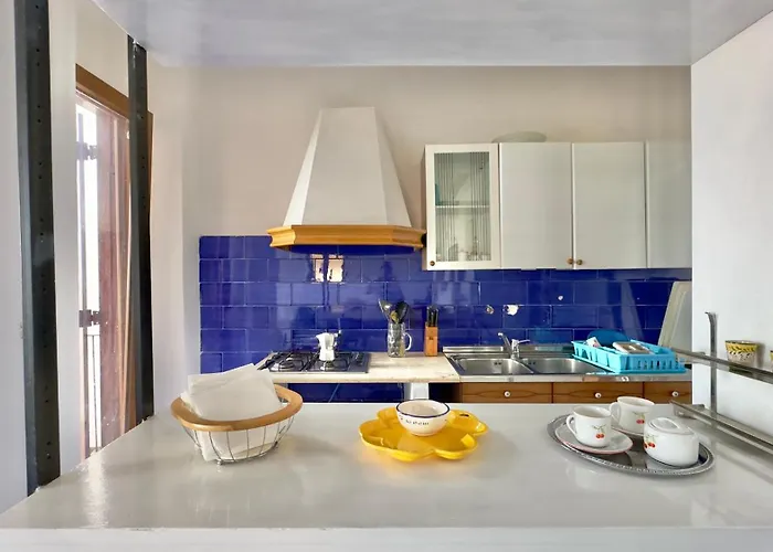 فيلة Merlo Homes Mare