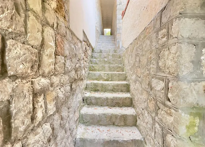 فيلة Merlo Homes Mare تْرابْيا
