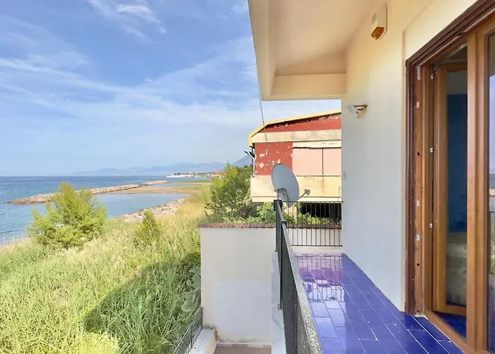 فيلة Merlo Homes Mare