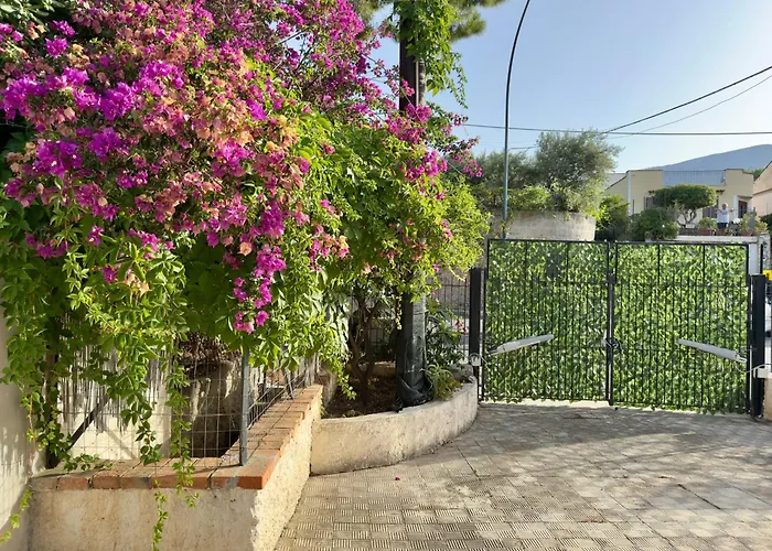 فيلة Merlo Homes Mare