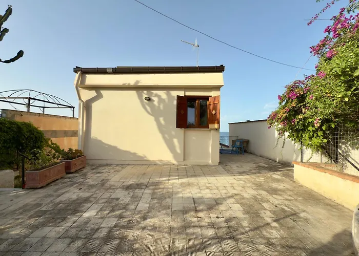 فيلة Merlo Homes Mare *