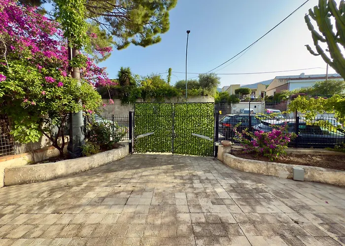 Merlo Homes Mare * تْرابْيا