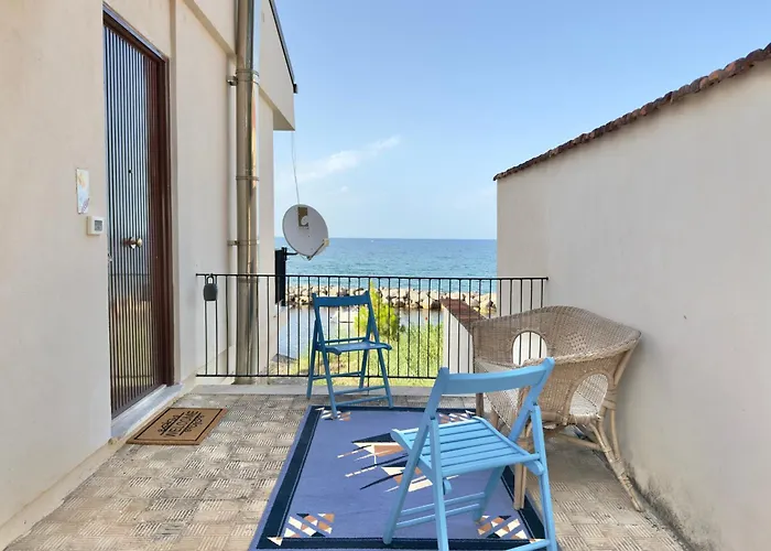فيلة Merlo Homes Mare تْرابْيا