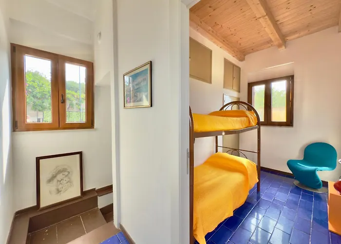 فيلة Merlo Homes Mare